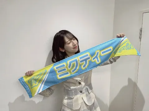 金村 美玖｜アー写を撮る時はいつもより目力強め（2024-03-14）｜9枚目