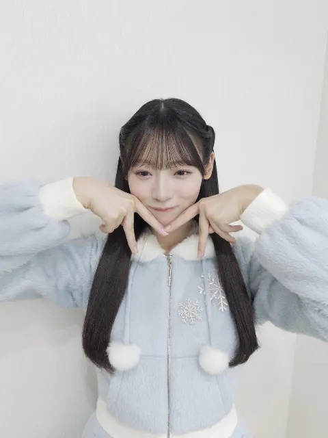 宮地 すみれ｜クリスマスの次の次の次の日（2024-12-28）｜3枚目