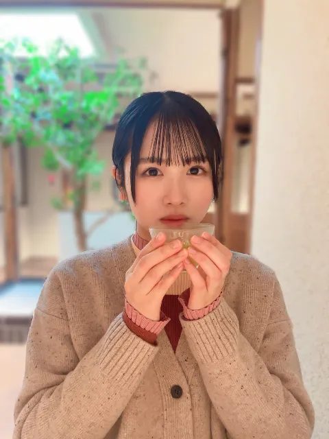 上村 ひなの｜茶飲み友達になりませんか。（2025-01-30）｜2枚目