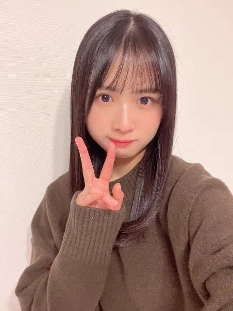 上村 ひなの｜髪の毛ちょっと切ったよ（2025-02-05）｜4枚目