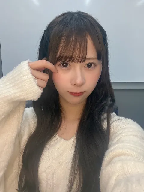 石塚 瑶季｜チョコあーーげる！（2025-02-16）｜5枚目