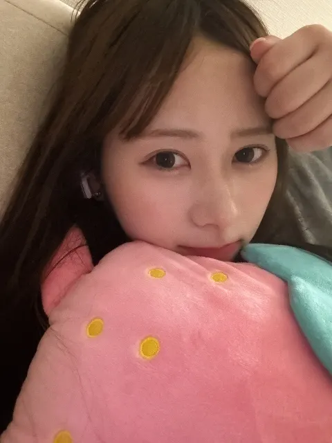 石塚 瑶季｜雨って前髪うまくいかない！（2025-04-23）｜2枚目