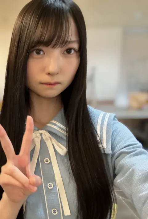 佐藤 優羽｜ネモフィラが咲く季節。佐藤優羽（2025-05-01）｜2枚目