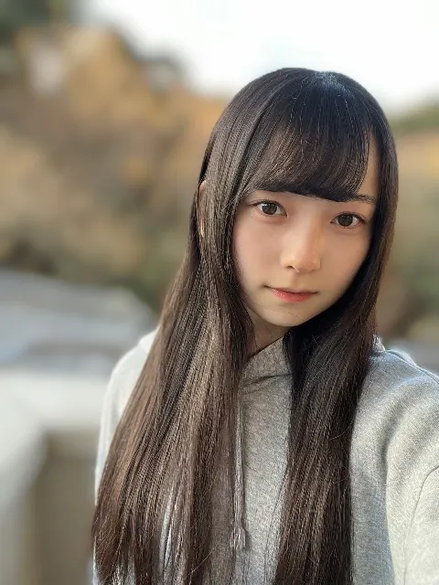 佐藤 優羽｜ネモフィラが咲く季節。佐藤優羽（2025-05-01）｜3枚目