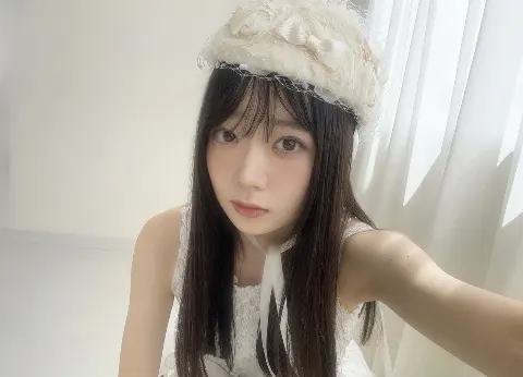 坂井 新奈｜今日の空の色、ちゃんと覚えていたい    坂井新奈（2025-06-19）｜2枚目