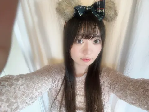 坂井 新奈｜氷の溶ける音     坂井新奈（2025-06-29）｜3枚目