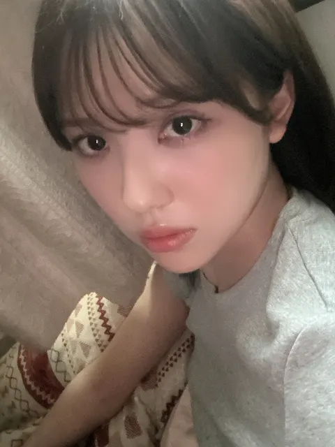 森本 茉莉｜あまりにも実家感溢れるベッドカバーで失礼します、、。（2025-07-29）