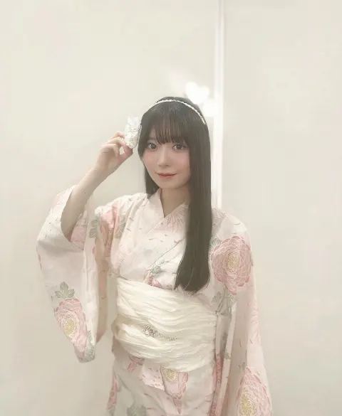 坂井 新奈｜白いひまわり🌻  坂井新奈（2025-07-29）