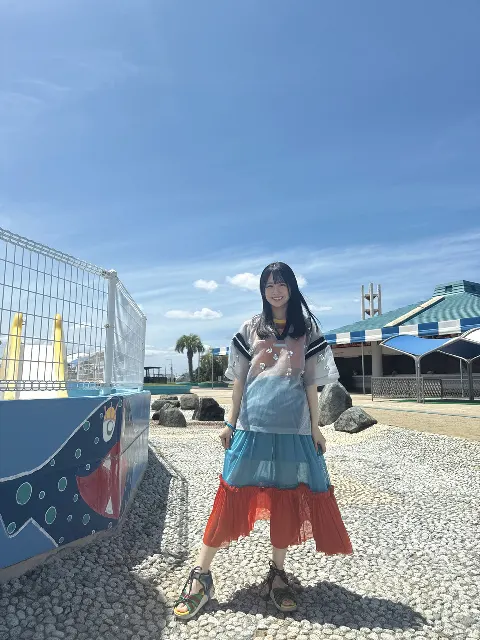 上村 ひなの｜パンチ（2025-08-03）｜2枚目