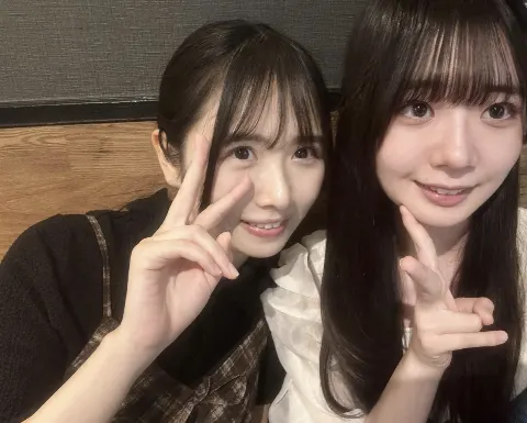 坂井 新奈｜ねえねえ見て〜    坂井新奈（2025-08-28）｜2枚目