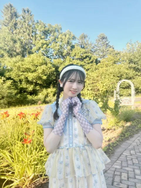 上村 ひなの｜花が咲くまで待っててね。（2025-09-02）｜2枚目