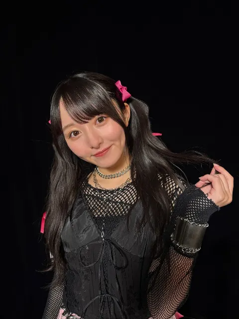 片山 紗希｜ポニーテールに髪を束ねた〜🎶か、、、？ 片山紗希（2025-10-02）｜5枚目