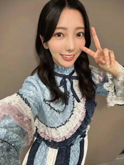 小西 夏菜実｜おはよういつもありがとう今日生配信します金曜日頑張りましょう（2025-10-03）｜9枚目
