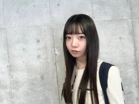 坂井 新奈｜すずしい（2025-10-09）｜4枚目