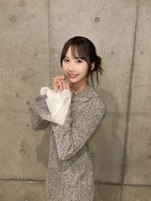 石塚 瑶季｜秋色🍂（2025-10-20）｜2枚目