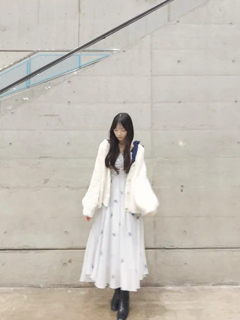 宮地 すみれ｜寝る前にでも（2025-10-25）｜3枚目