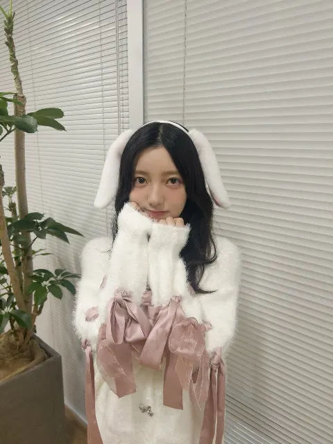 小西 夏菜実｜彩度の高い世界は最早真っ白だ（2025-10-29）