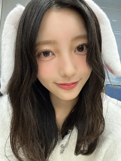 小西 夏菜実｜彩度の高い世界は最早真っ白だ（2025-10-29）｜9枚目