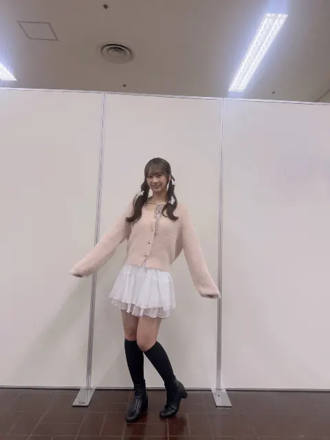 石塚 瑶季｜ポッキー（2025-11-11）｜2枚目