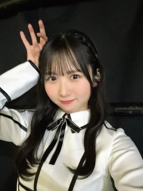 上村 ひなの｜ツリーを飾ってクリスマスの準備をしよう（2025-12-01）｜2枚目