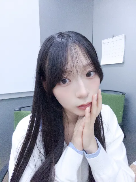 宮地 すみれ｜長袖をください（2025-12-03）｜4枚目