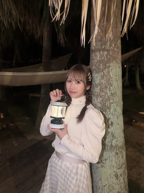 石塚 瑶季｜チル島（2025-12-07）｜2枚目