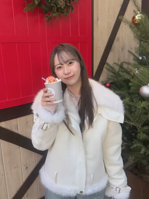 石塚 瑶季｜クリスマスまであと10日らしいよ🎅🏻（2025-12-15）｜2枚目