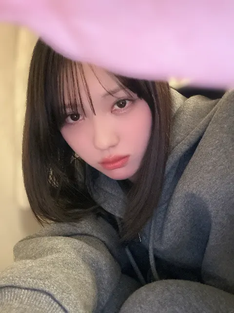 森本 茉莉｜めんどくさいだろー。知ってる（2025-12-23）｜4枚目