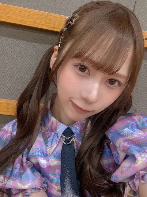 石塚 瑶季｜2025（2025-12-31）｜5枚目