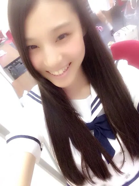相楽 伊織｜最近、腕かまれる_(．．*)vol.2（2014-08-16）