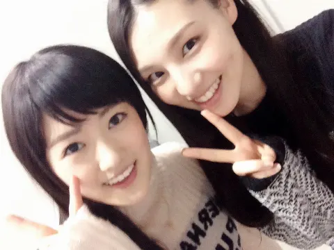 相楽 伊織｜真っ赤なベロ_(．．*)vol.14（2015-03-14）｜11枚目