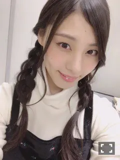 相楽 伊織｜ハテサテ_(．．*)vol.211（2017-11-16）｜3枚目