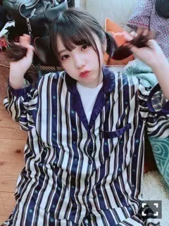 久保 史緒里｜単純（2018-04-17）｜2枚目