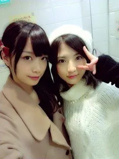 深川 麻衣｜ちなみに窓際のワニくんはおもちゃだよ ＊ 320（2012-12-14）