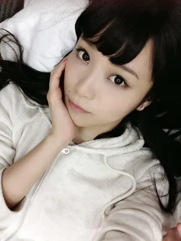 深川 麻衣｜爪がカラフル ＊ 447p aces（2013-06-20）｜3枚目