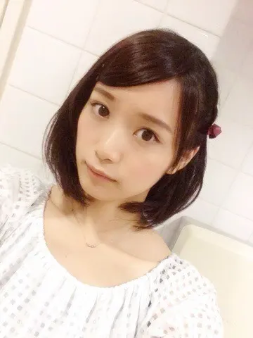 深川 麻衣｜横浜個別握手会 ＊ 6 30歩（2014-06-22）｜2枚目