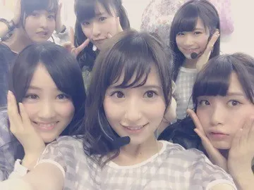 深川 麻衣｜ガールズアワード  ＊ 703歩（2015-04-30）｜2枚目
