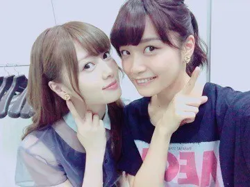 深川 麻衣｜横浜個別握手会 ＊ 7 13歩（2015-06-08）｜4枚目
