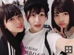 向井 葉月｜チョモランマで大ジャンプした〜〜。向井は（2018-03-15）｜5枚目