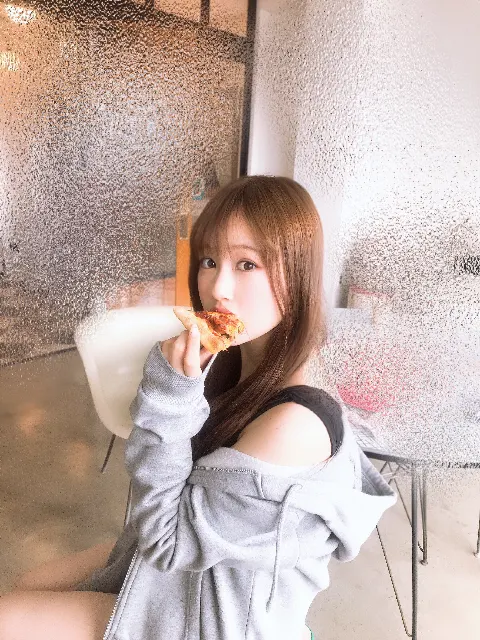 向井 葉月｜過去のことですが、千の山に猫を飼っていたそうです。 向井葉月（2019-02-08）｜2枚目